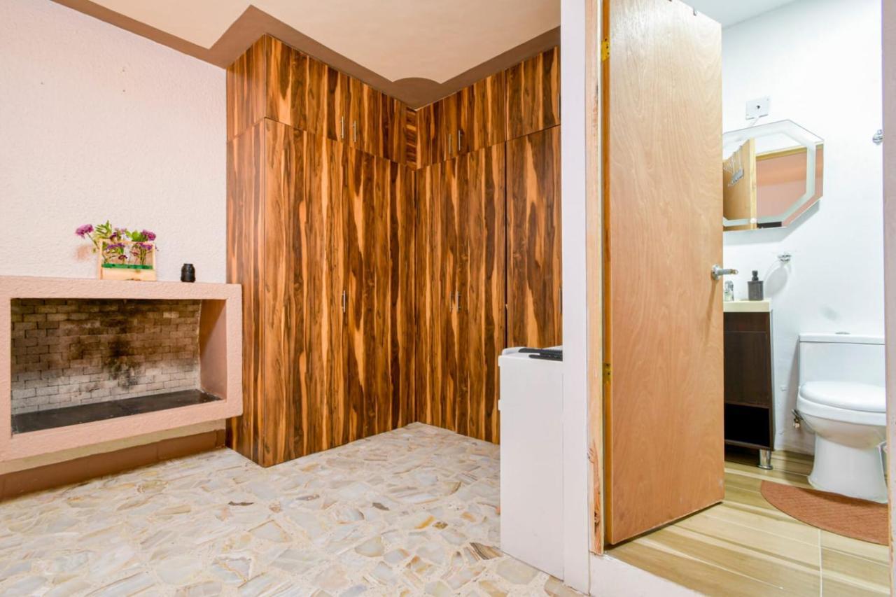 Hostal Vitta Guadalajara Ngoại thất bức ảnh
