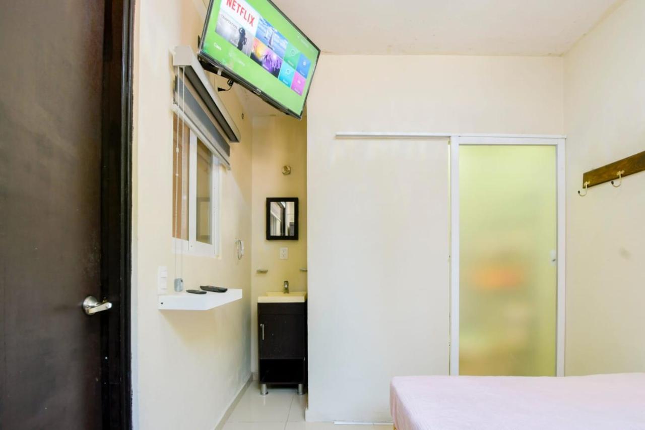 Hostal Vitta Guadalajara Ngoại thất bức ảnh