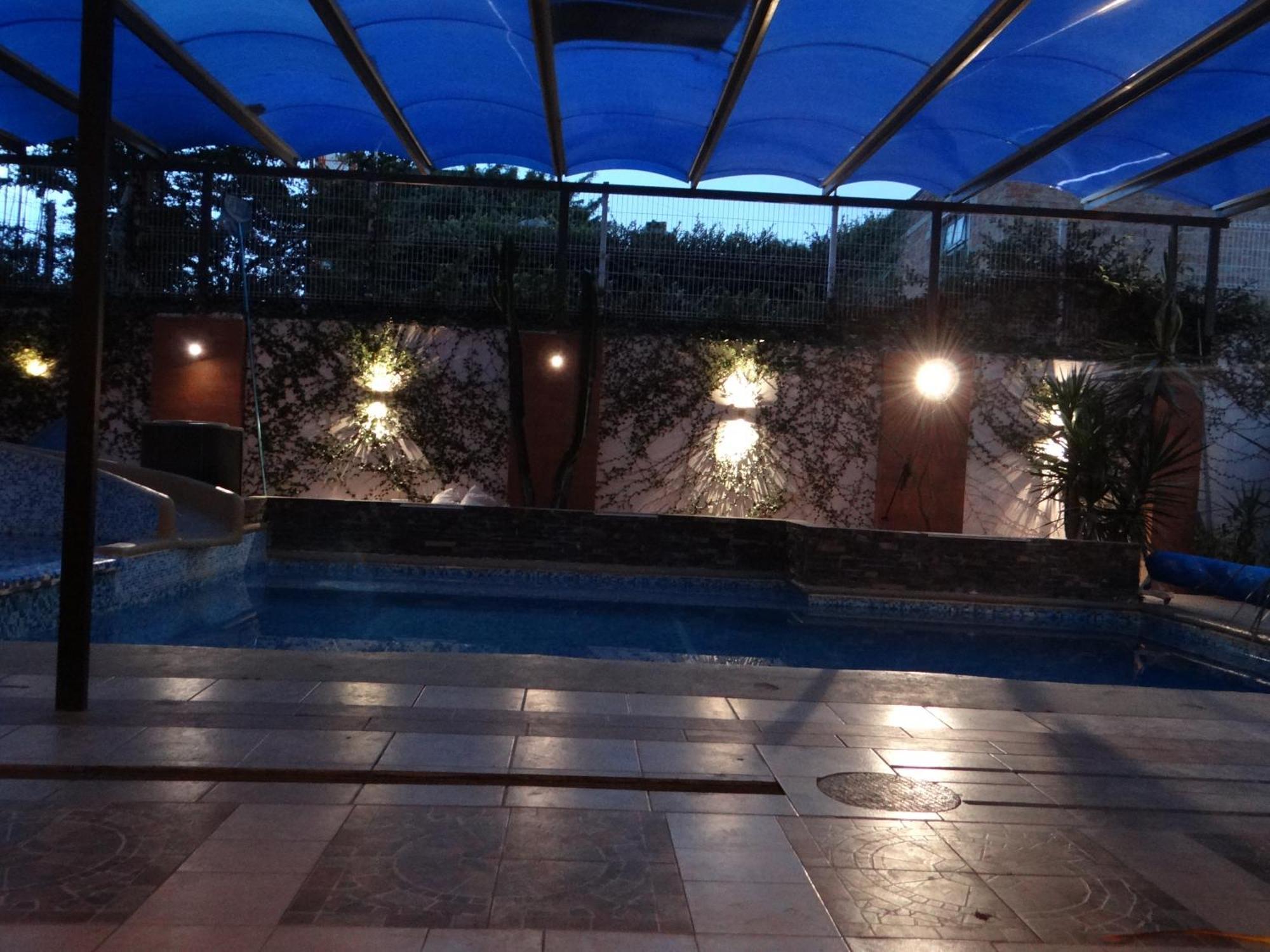 Hostal Vitta Guadalajara Ngoại thất bức ảnh