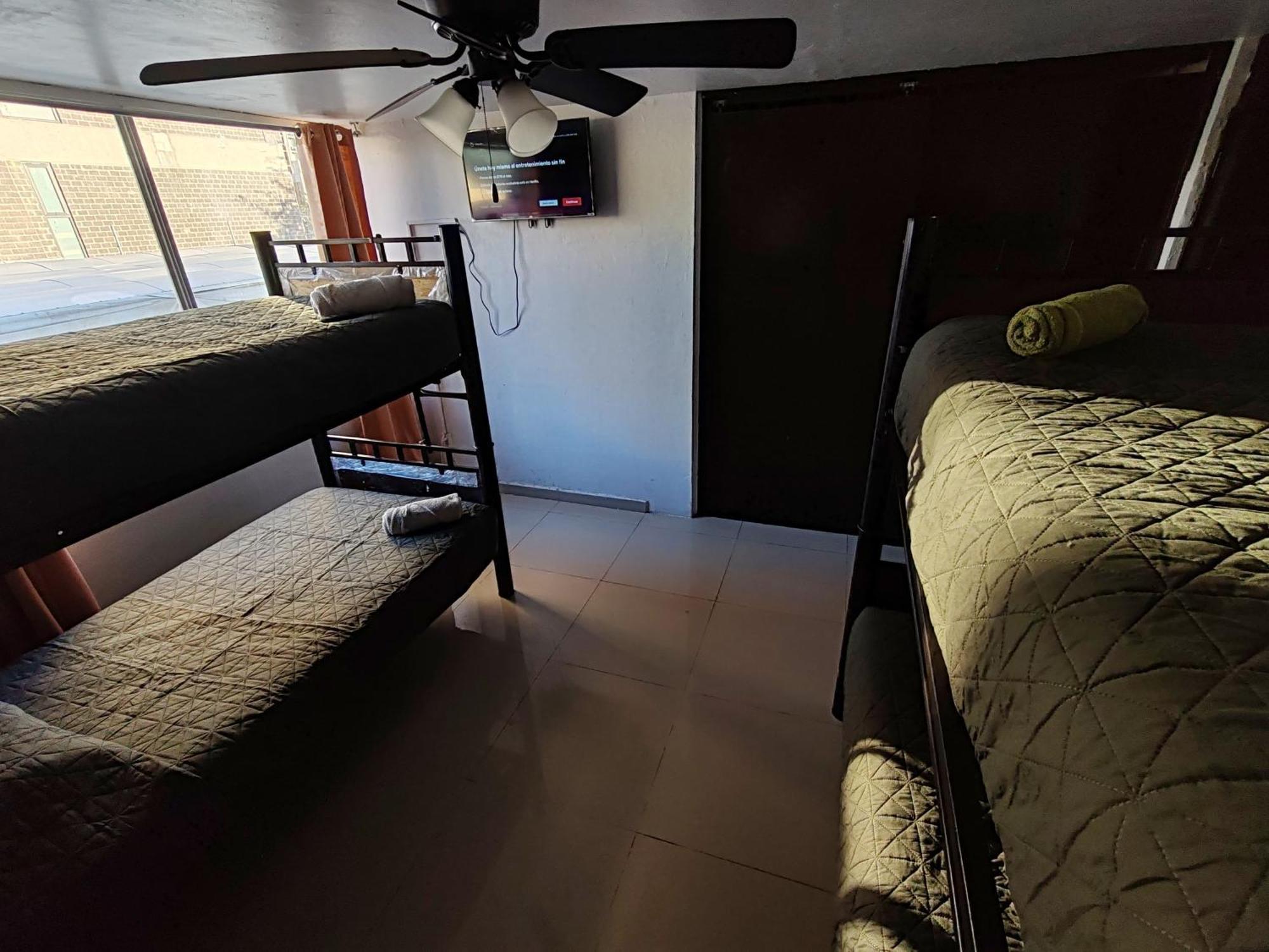 Hostal Vitta Guadalajara Ngoại thất bức ảnh